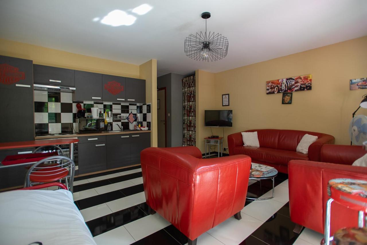 Guest House Western-City Шофонтен Экстерьер фото