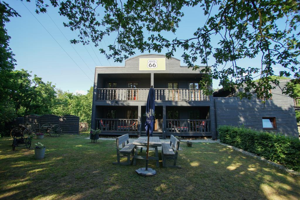 Guest House Western-City Шофонтен Экстерьер фото