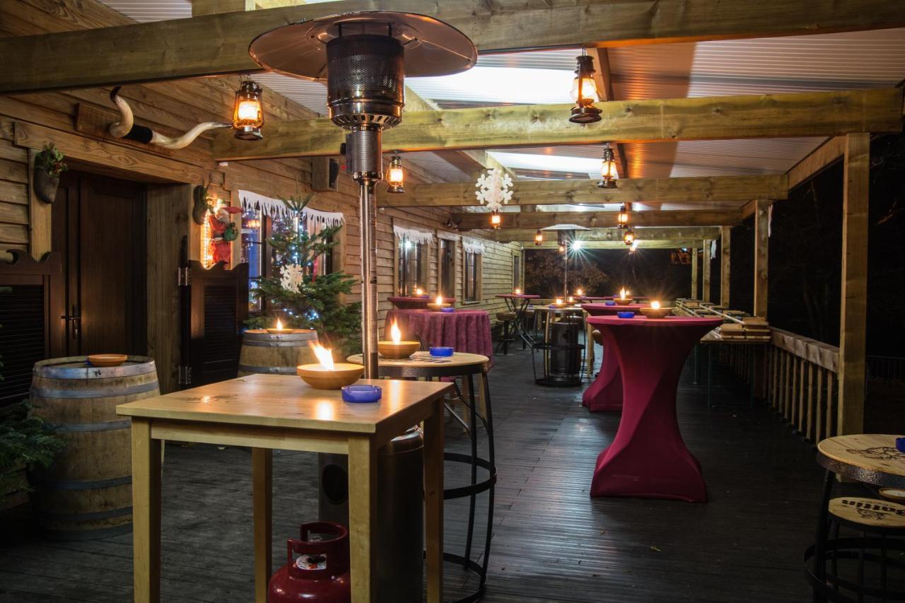 Guest House Western-City Шофонтен Экстерьер фото